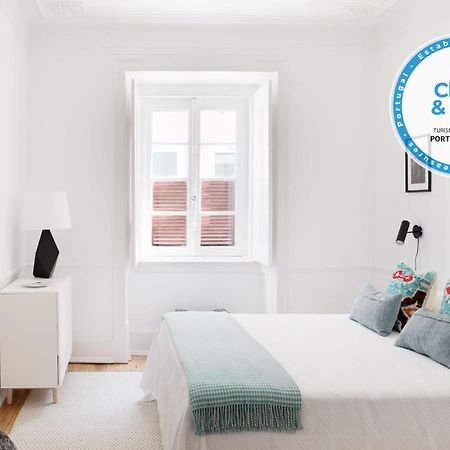 Renovated Charming Apartment With Terrace In Lapa Lisboa エクステリア 写真