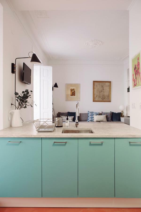 Renovated Charming Apartment With Terrace In Lapa Lisboa エクステリア 写真