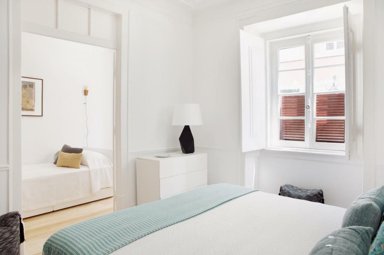 Renovated Charming Apartment With Terrace In Lapa Lisboa エクステリア 写真