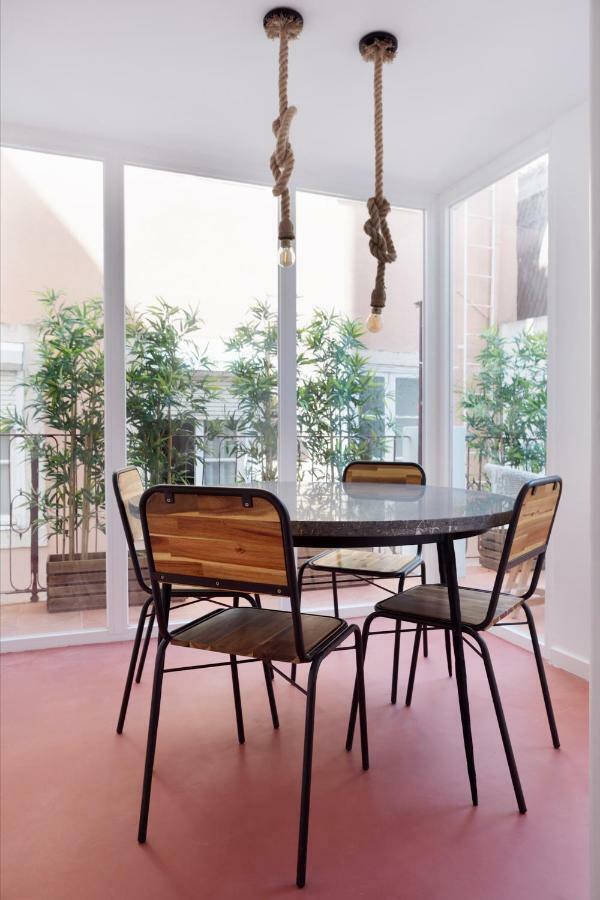 Renovated Charming Apartment With Terrace In Lapa Lisboa エクステリア 写真